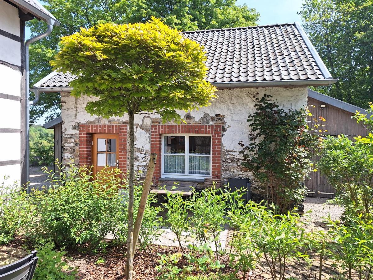 Ferienhaus Altes Backhaus Roetgen Exterior foto