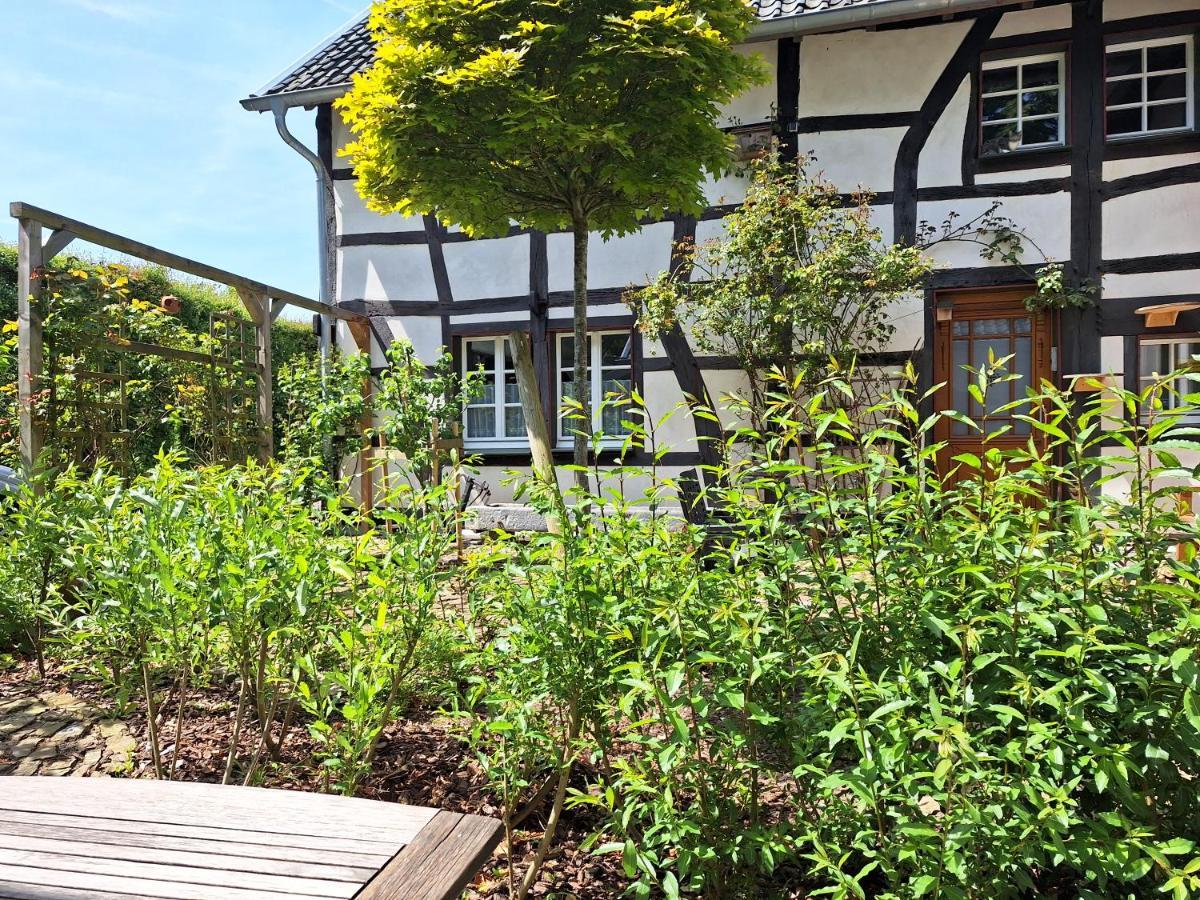 Ferienhaus Altes Backhaus Roetgen Exterior foto