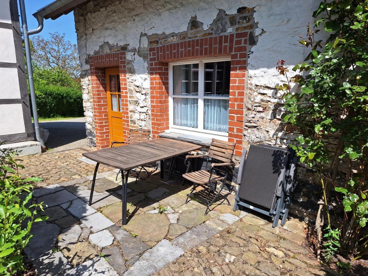 Ferienhaus Altes Backhaus Roetgen Exterior foto
